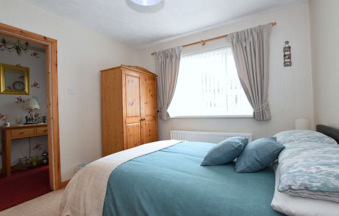 1 Ashcroft Close