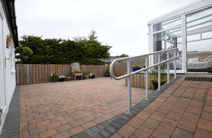 1 Ashcroft Close