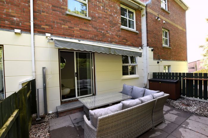 3 Rockfield Court