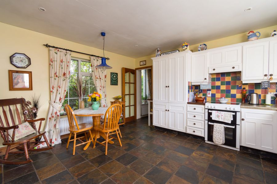 April Cottage 161 Moira Road