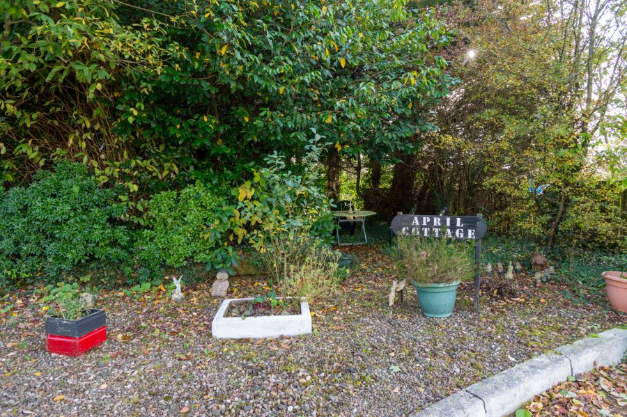 April Cottage 161 Moira Road