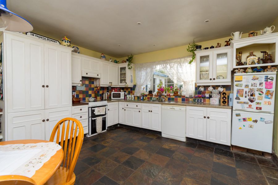 April Cottage 161 Moira Road