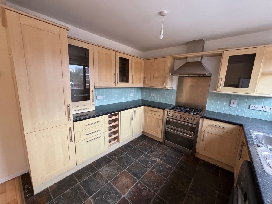 12 Demesne Grove