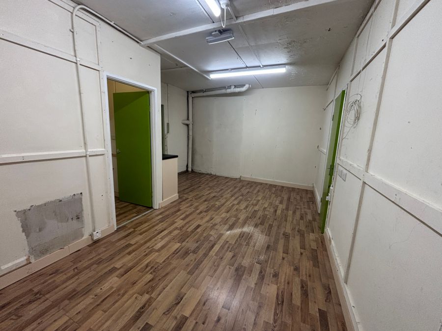 Retail Unit, 191 Kingsway