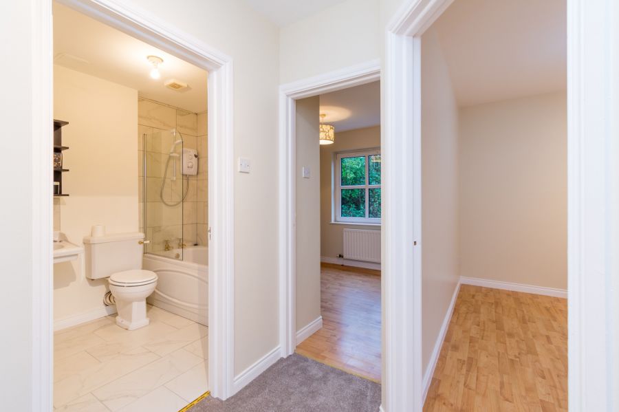 5 Rockfield Court