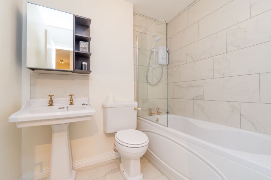 5 Rockfield Court