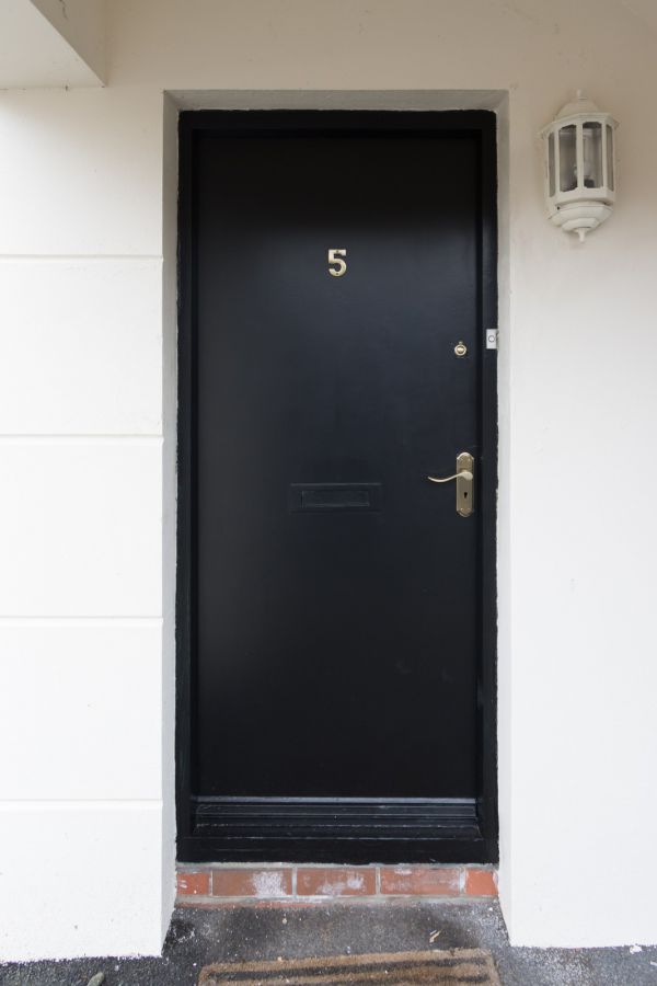 5 Rockfield Court