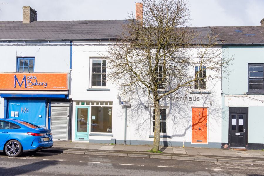 Fabulous Modern Retail Unit, 92a Main Street