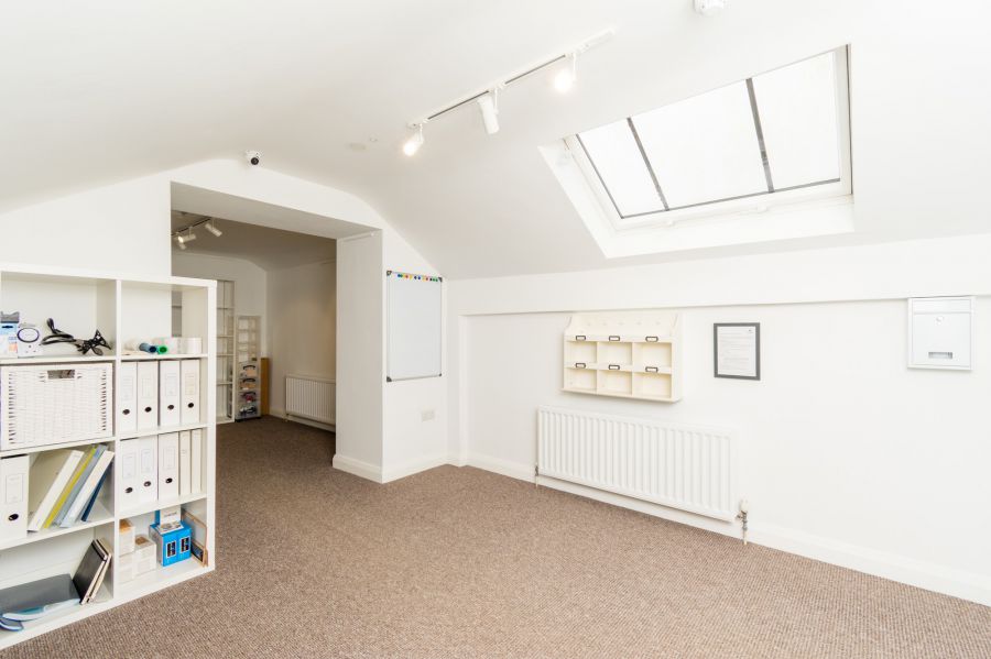 Fabulous Modern Retail Unit, 92a Main Street