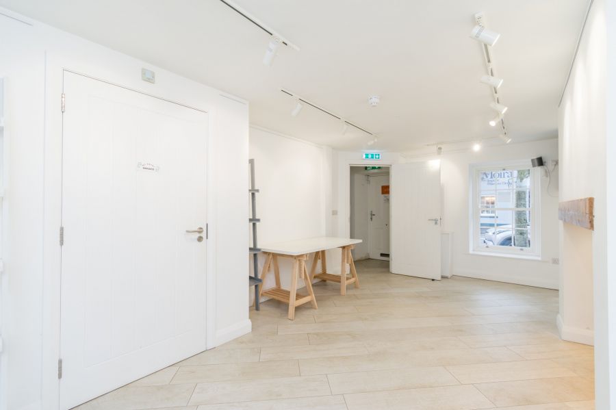 Fabulous Modern Retail Unit, 92a Main Street
