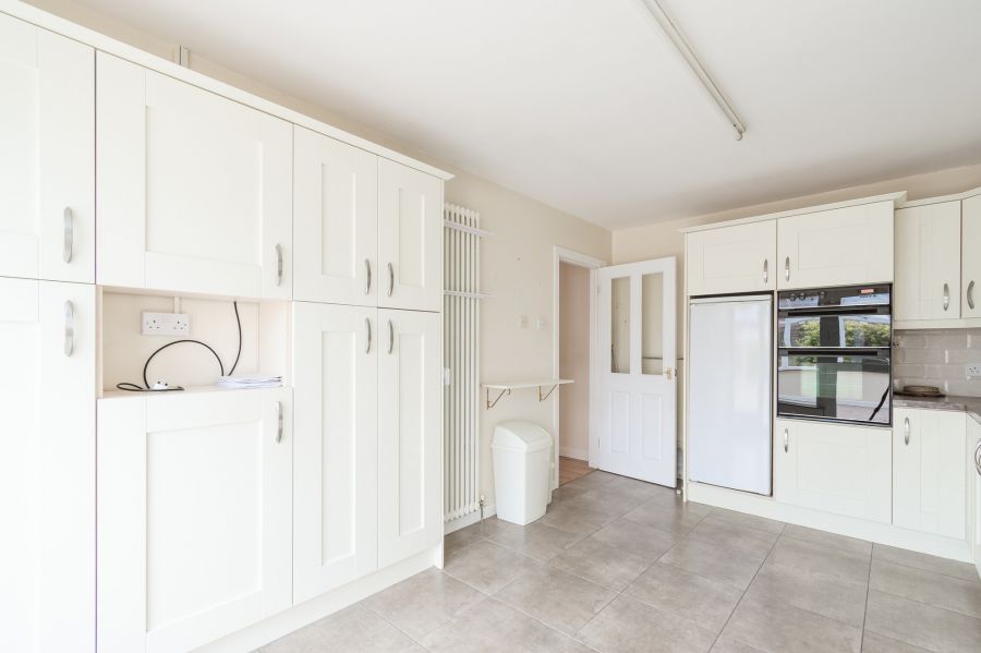 14 Beechwood Park