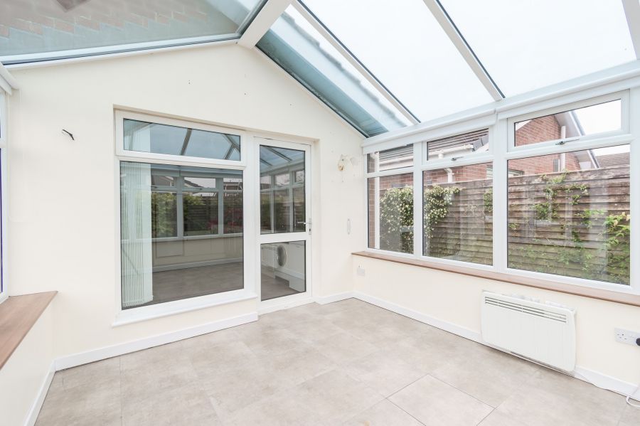 14 Beechwood Park
