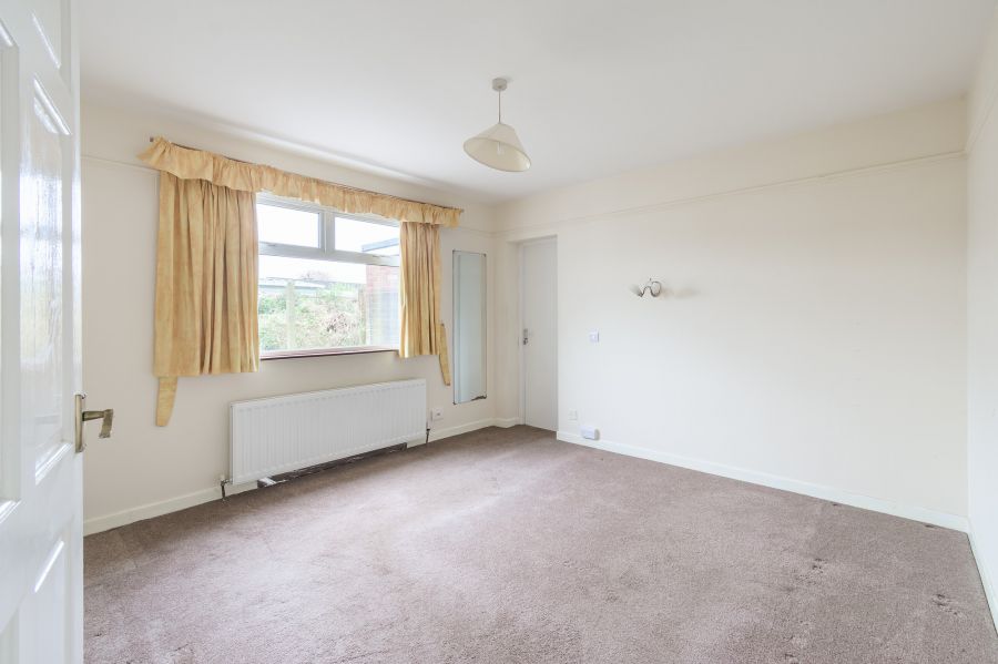 14 Beechwood Park