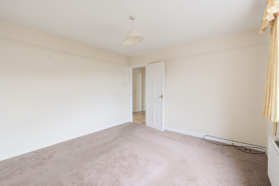 14 Beechwood Park