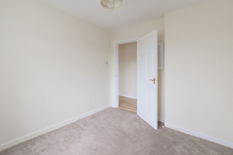 14 Beechwood Park