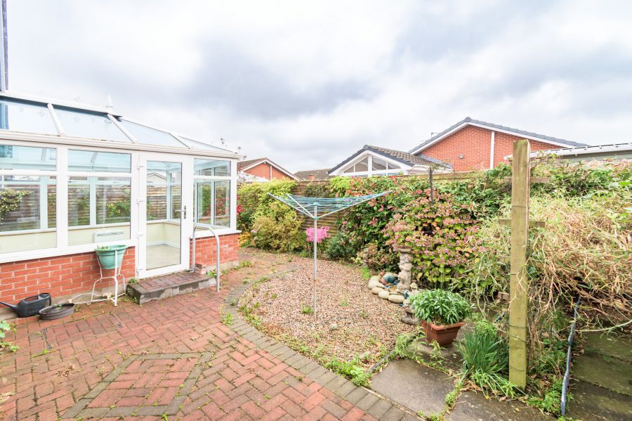 14 Beechwood Park