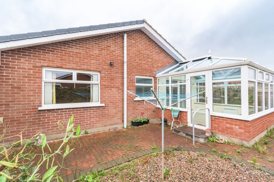 14 Beechwood Park