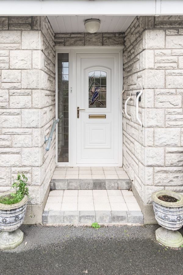 14 Beechwood Park