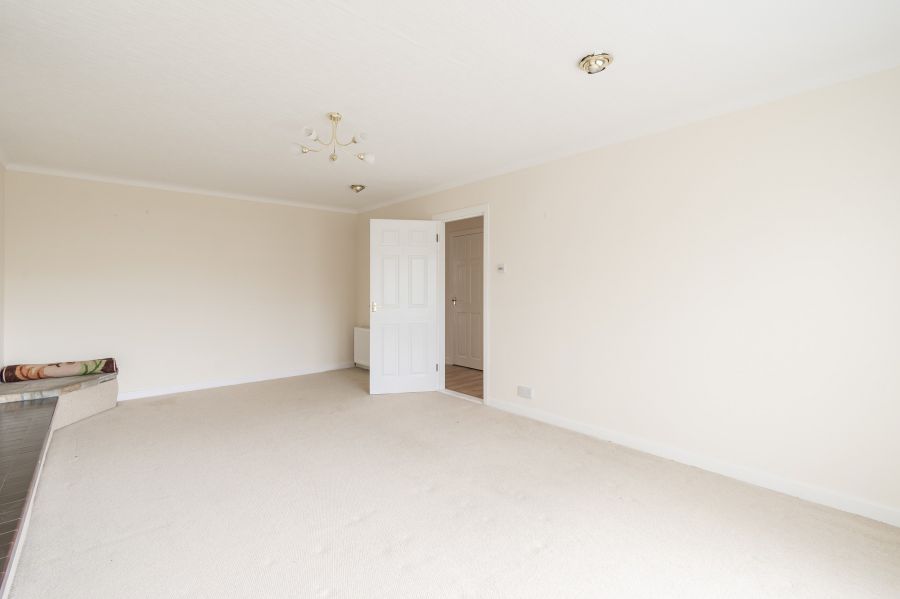 14 Beechwood Park
