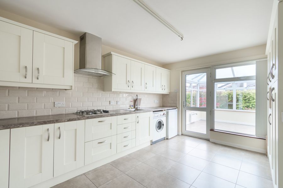 14 Beechwood Park