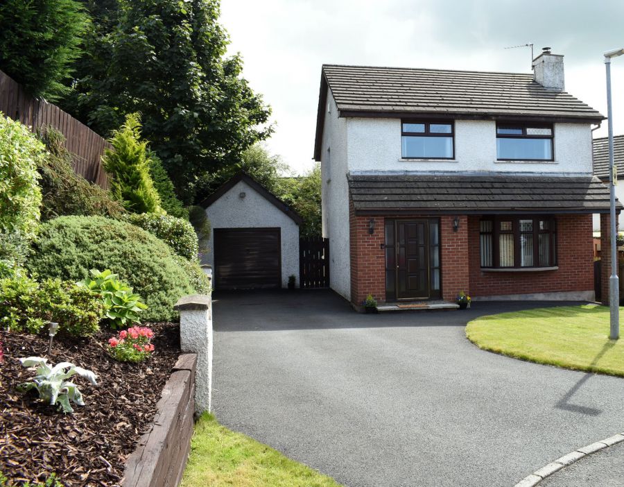 16 Ashvale Heights