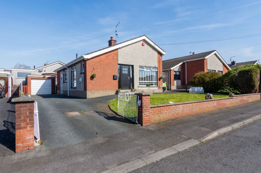 5 Adlon Crescent