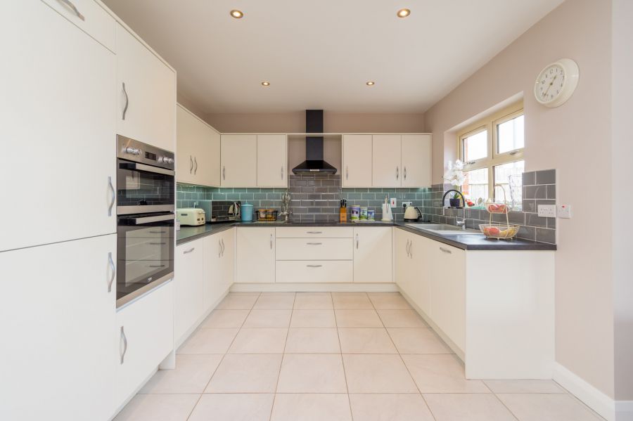 78a Monree Hill