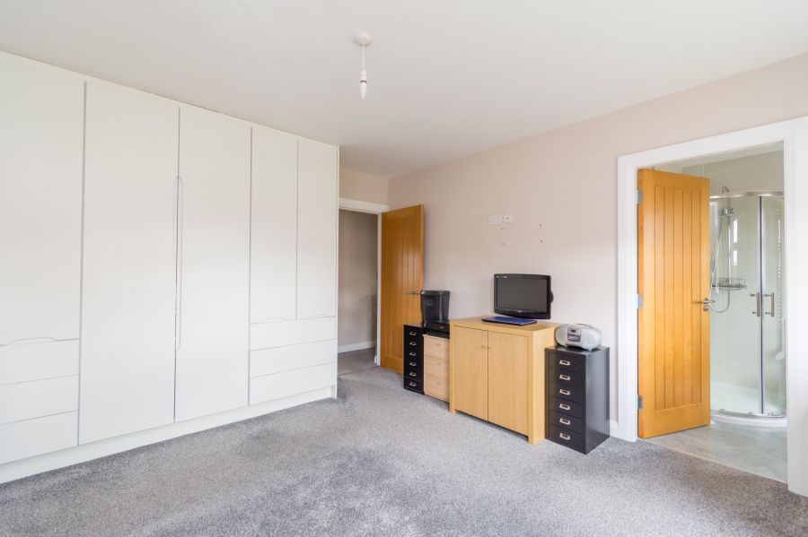 78a Monree Hill