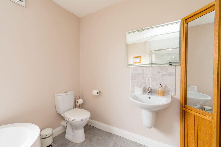 78a Monree Hill