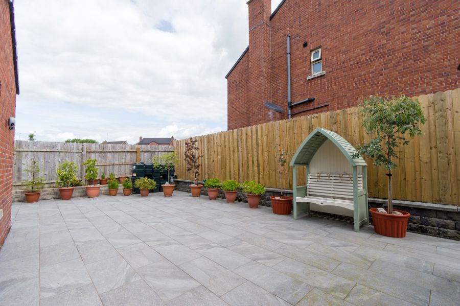78a Monree Hill