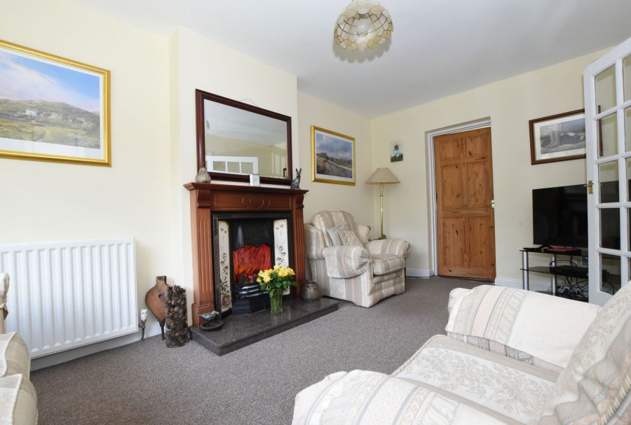Country Cottage with total grounds extending to approximately 1.6 acres, 1 Lime Kiln Road