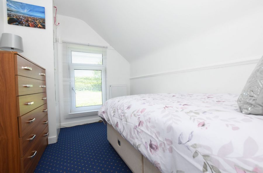 Country Cottage with total grounds extending to approximately 1.6 acres, 1 Lime Kiln Road