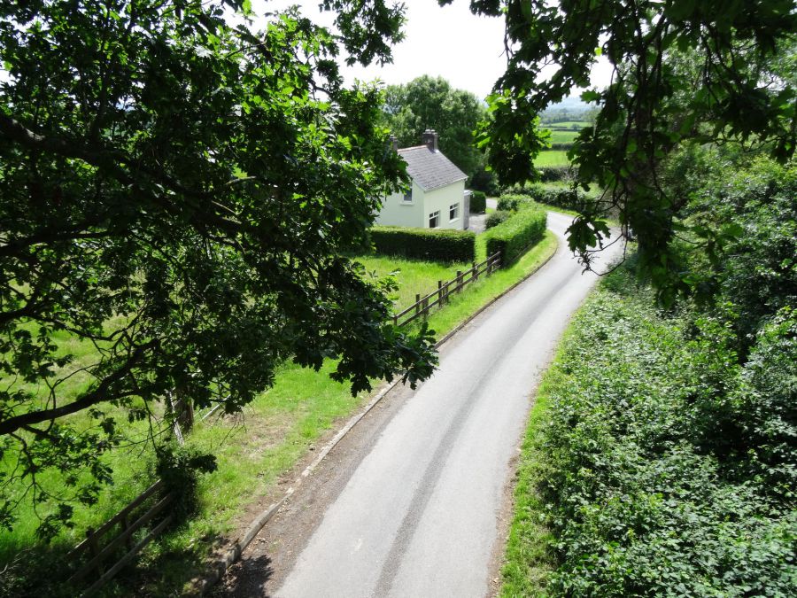 Country Cottage with total grounds extending to approximately 1.6 acres, 1 Lime Kiln Road