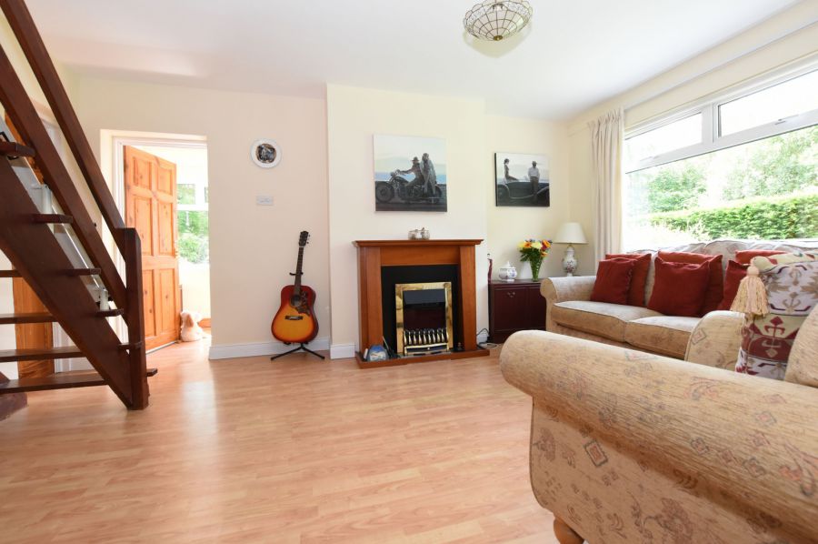 Country Cottage with total grounds extending to approximately 1.6 acres, 1 Lime Kiln Road