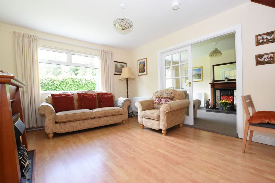 Country Cottage with total grounds extending to approximately 1.6 acres, 1 Lime Kiln Road