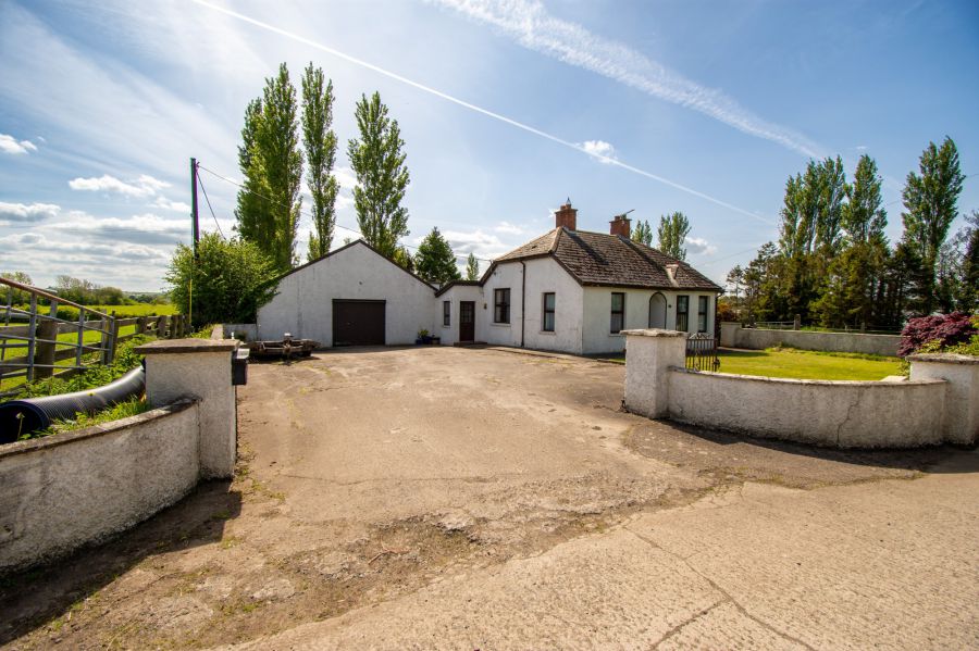A Country Cottage with Paddock, Stables and Garage, 3 Hillsborough Road