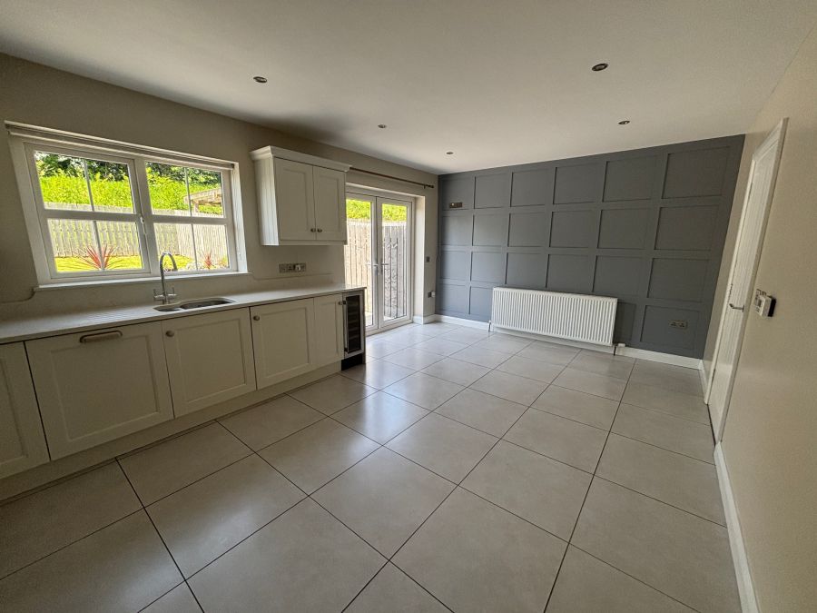 37 Limestone Meadow Crescent