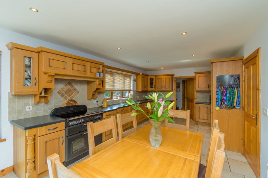 Detached house with stables and a field of approximately 3 acres, 21 Lisburn Road