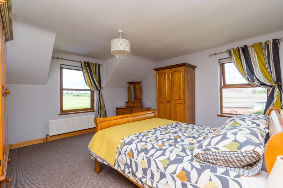 Detached house with stables and a field of approximately 3 acres, 21 Lisburn Road
