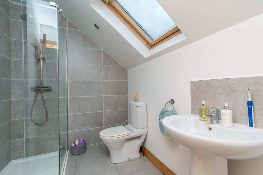 Detached house with stables and a field of approximately 3 acres, 21 Lisburn Road