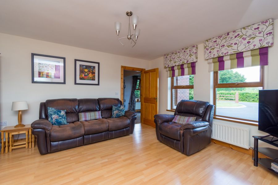 Detached house with stables and a field of approximately 3 acres, 21 Lisburn Road