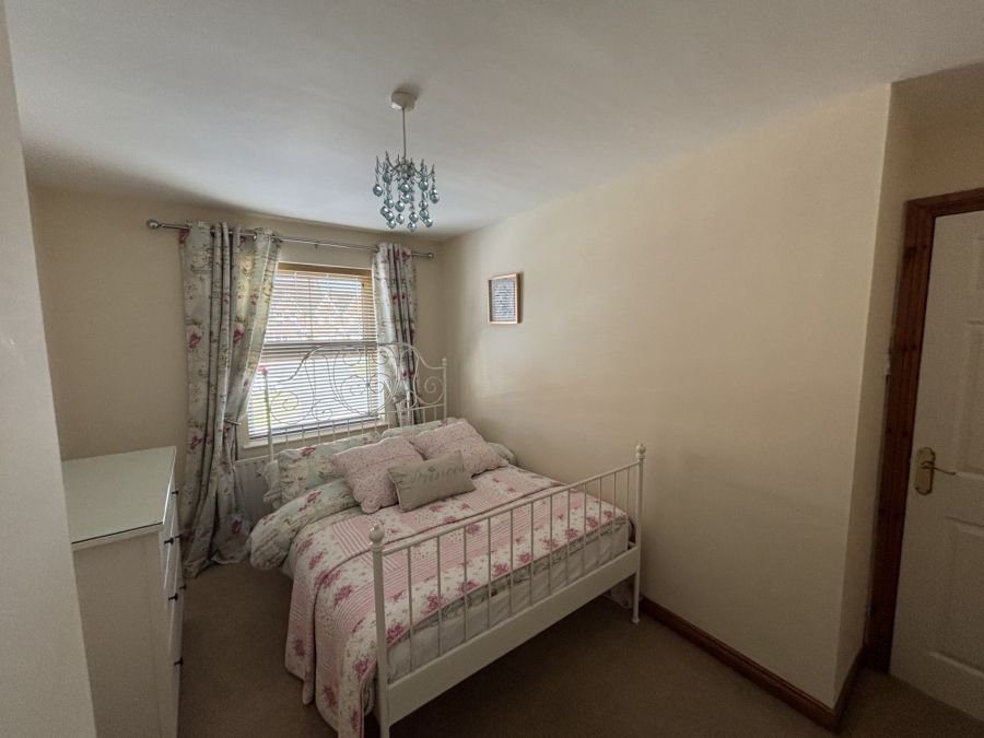 27 Church Green