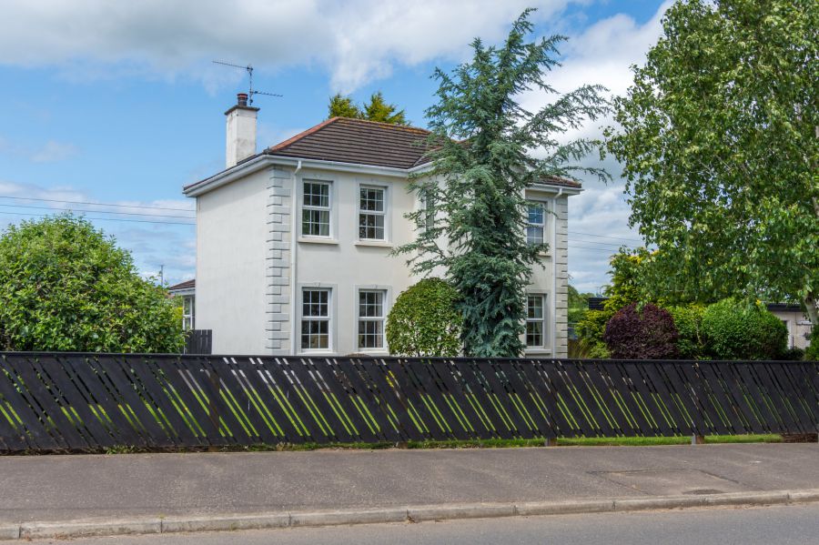 1 Broughmore Mews