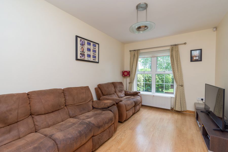 1 Broughmore Mews