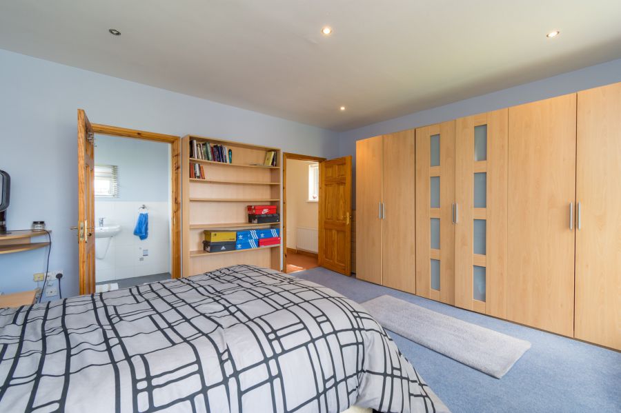1 Broughmore Mews