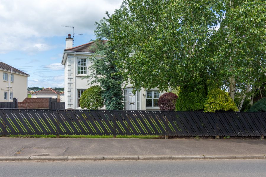 1 Broughmore Mews