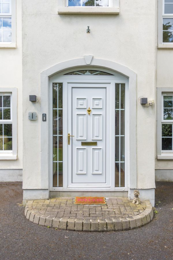1 Broughmore Mews