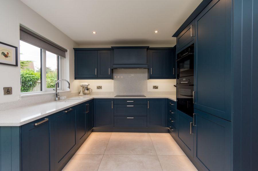 6 Waringfield Crescent