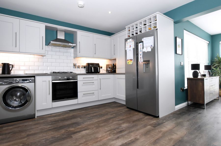 8 Ayrshire Manor