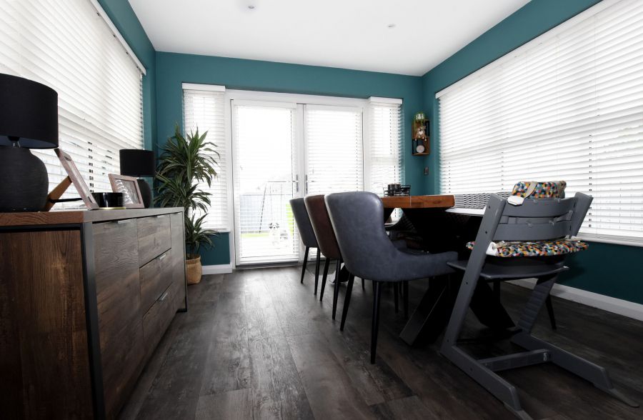 8 Ayrshire Manor